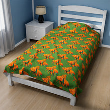 Load image into Gallery viewer, Goldfish Velveteen Plush Blanket (Green)