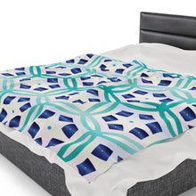 Load image into Gallery viewer, Blue Hexagon Velveteen Plush Blanket