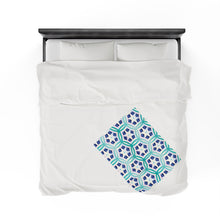 Load image into Gallery viewer, Blue Hexagon Velveteen Plush Blanket