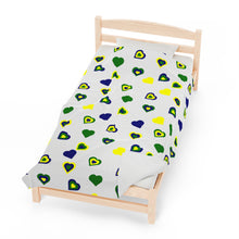 Load image into Gallery viewer, St. Vincent and the Grenadines Velveteen Plush Blanket - Hearts on White