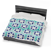 Load image into Gallery viewer, Blue Hexagon Velveteen Plush Blanket