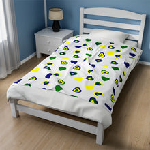 Load image into Gallery viewer, St. Vincent and the Grenadines Velveteen Plush Blanket - Hearts on White