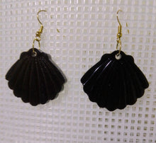 Load image into Gallery viewer, Volcanic Ash Earrings - Scallop Shell