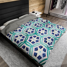 Load image into Gallery viewer, Blue Hexagon Velveteen Plush Blanket
