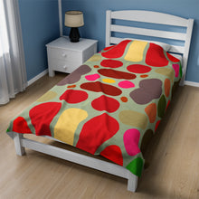 Load image into Gallery viewer, velevteen plush blanket with a stony  pebble design
