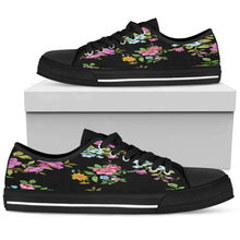 Load image into Gallery viewer, black low top shoes with a flower design
